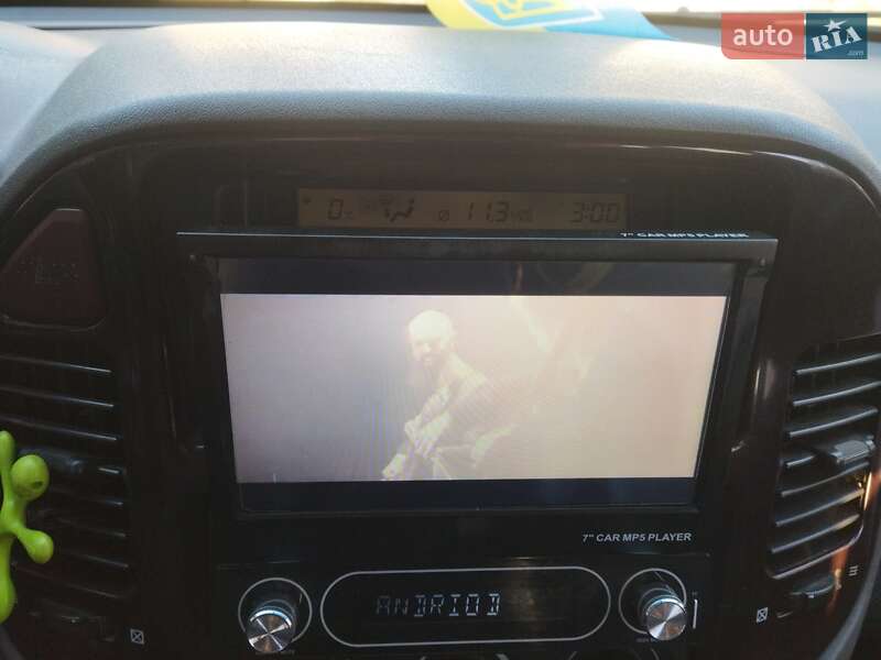 Внедорожник / Кроссовер Mitsubishi Pajero Wagon 2001 в Ладыжине фото 20 Внедорожник / Кроссовер Mitsubishi Pajero Wagon 2001 в Ладыжине