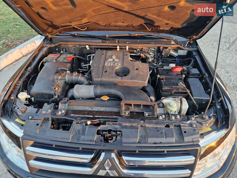 Внедорожник / Кроссовер Mitsubishi Pajero Wagon 2008 в Одессе
