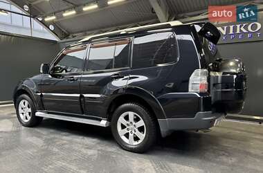 Позашляховик / Кросовер Mitsubishi Pajero Wagon 2009 в Києві