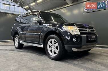 Позашляховик / Кросовер Mitsubishi Pajero Wagon 2009 в Києві