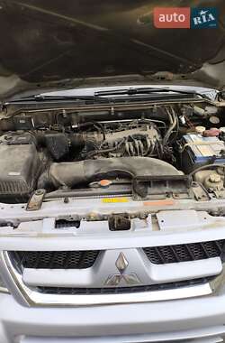 Внедорожник / Кроссовер Mitsubishi Pajero Wagon 2006 в 