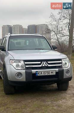 Внедорожник / Кроссовер Mitsubishi Pajero Wagon 2007 в Киеве