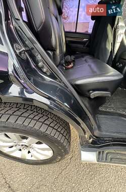 Внедорожник / Кроссовер Mitsubishi Pajero Wagon 2011 в 