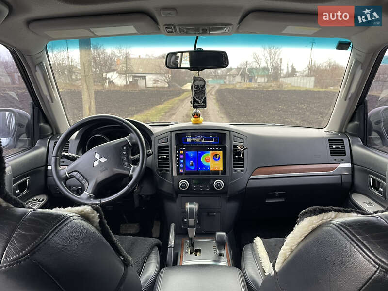 Внедорожник / Кроссовер Mitsubishi Pajero Wagon 2007 в Глобине