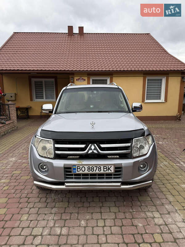 Mitsubishi Pajero Wagon 2008