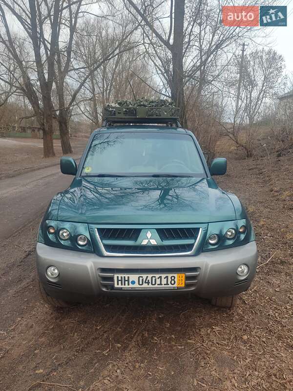 Mitsubishi Pajero Wagon 2004