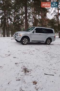 Внедорожник / Кроссовер Mitsubishi Pajero Wagon 2005 в 