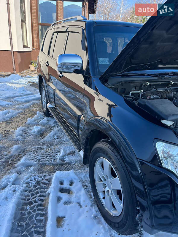 Позашляховик / Кросовер Mitsubishi Pajero Wagon 2008 в Магдалинівці