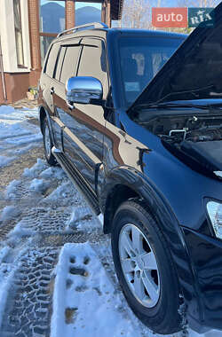 Внедорожник / Кроссовер Mitsubishi Pajero Wagon 2008 в 