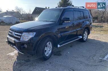 Внедорожник / Кроссовер Mitsubishi Pajero Wagon 2007 в Новояворовске