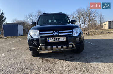 Внедорожник / Кроссовер Mitsubishi Pajero Wagon 2007 в Новояворовске