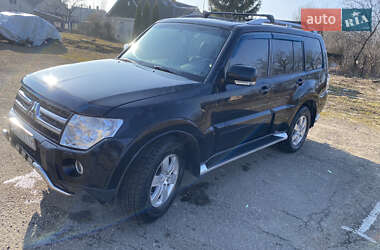 Внедорожник / Кроссовер Mitsubishi Pajero Wagon 2007 в Новояворовске