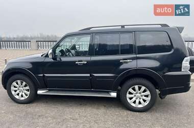 Позашляховик / Кросовер Mitsubishi Pajero Wagon 2010 в Києві