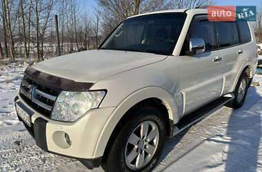 Позашляховик / Кросовер Mitsubishi Pajero Wagon 2008 в Києві