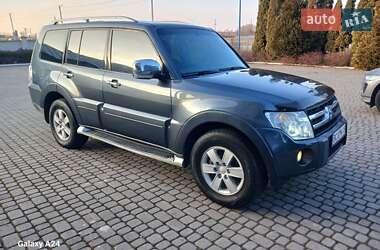 Позашляховик / Кросовер Mitsubishi Pajero Wagon 2008 в Львові