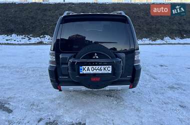 Внедорожник / Кроссовер Mitsubishi Pajero Wagon 2010 в Киеве