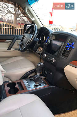 Позашляховик / Кросовер Mitsubishi Pajero Wagon 2007 в 