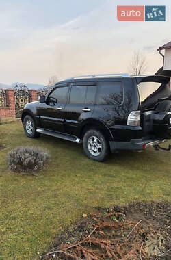 Позашляховик / Кросовер Mitsubishi Pajero Wagon 2007 в 