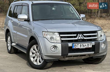 Позашляховик / Кросовер Mitsubishi Pajero Wagon 2010 в Києві