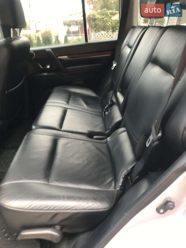 Внедорожник / Кроссовер Mitsubishi Pajero Wagon 2008 в Черновцах