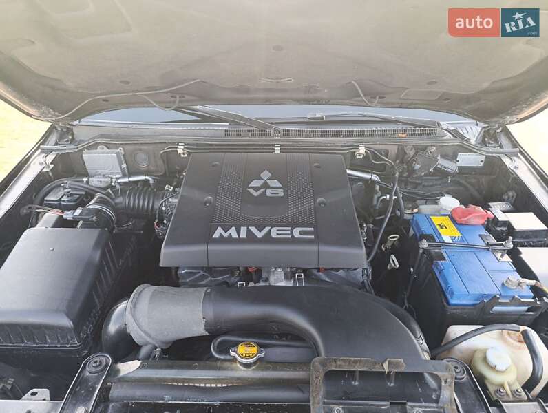 Внедорожник / Кроссовер Mitsubishi Pajero Wagon 2008 в Бердичеве