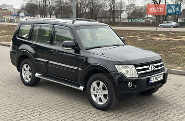 Внедорожник / Кроссовер Mitsubishi Pajero Wagon 2007 в Киеве