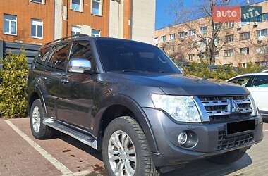 Внедорожник / Кроссовер Mitsubishi Pajero Wagon 2012 в Черкассах