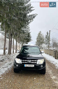 Внедорожник / Кроссовер Mitsubishi Pajero Wagon 2013 в 