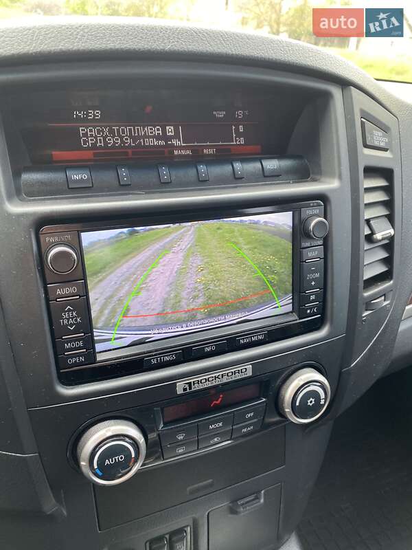 Внедорожник / Кроссовер Mitsubishi Pajero Wagon 2014 в Харькове
