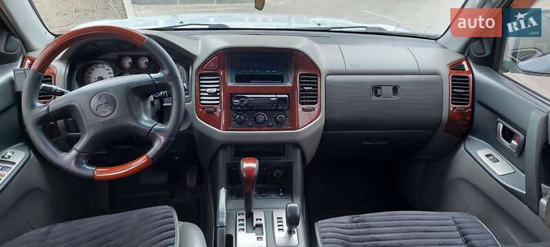 Внедорожник / Кроссовер Mitsubishi Pajero Wagon 2005 в Днепре