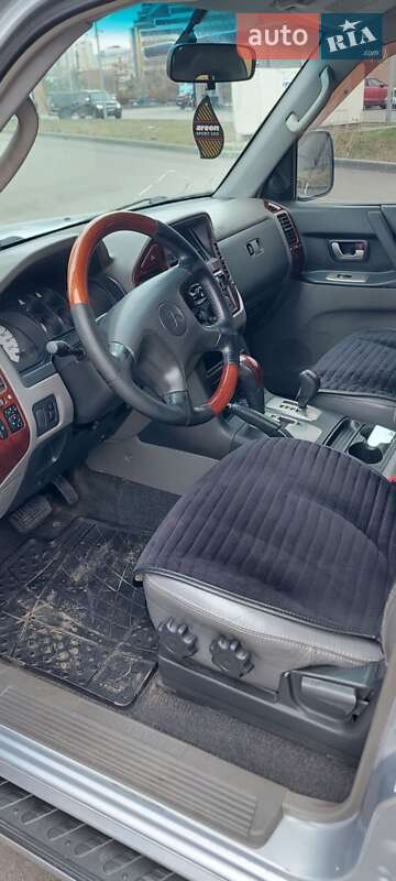 Внедорожник / Кроссовер Mitsubishi Pajero Wagon 2005 в Днепре