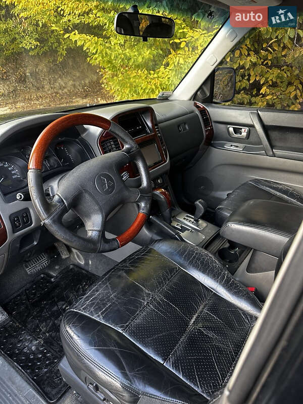 Внедорожник / Кроссовер Mitsubishi Pajero Wagon 2004 в Черновцах