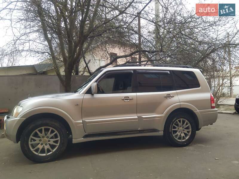 Внедорожник / Кроссовер Mitsubishi Pajero Wagon 2003 в Измаиле фото 4 Внедорожник / Кроссовер Mitsubishi Pajero Wagon 2003 в Измаиле