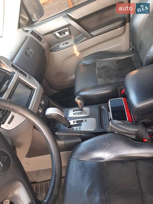 Внедорожник / Кроссовер Mitsubishi Pajero Wagon 2006 в Черновцах