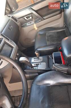 Внедорожник / Кроссовер Mitsubishi Pajero Wagon 2006 в 