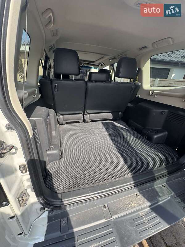 Позашляховик / Кросовер Mitsubishi Pajero Wagon 2014 в Шептицькому