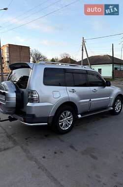 Позашляховик / Кросовер Mitsubishi Pajero Wagon 2008 в 