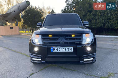 Внедорожник / Кроссовер Mitsubishi Pajero Wagon 2007 в 