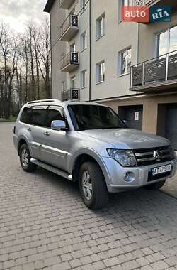 Позашляховик / Кросовер Mitsubishi Pajero Wagon 2008 в 