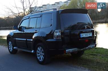 Позашляховик / Кросовер Mitsubishi Pajero Wagon 2010 в 