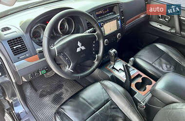 Внедорожник / Кроссовер Mitsubishi Pajero Wagon 2008 в 