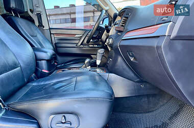 Внедорожник / Кроссовер Mitsubishi Pajero Wagon 2008 в 