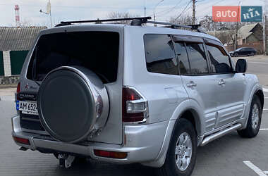 Позашляховик / Кросовер Mitsubishi Pajero Wagon 2001 в 