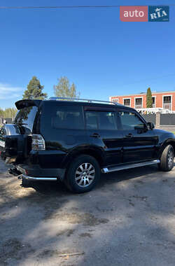 Позашляховик / Кросовер Mitsubishi Pajero Wagon 2008 в 
