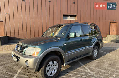 Внедорожник / Кроссовер Mitsubishi Pajero Wagon 2004 в 