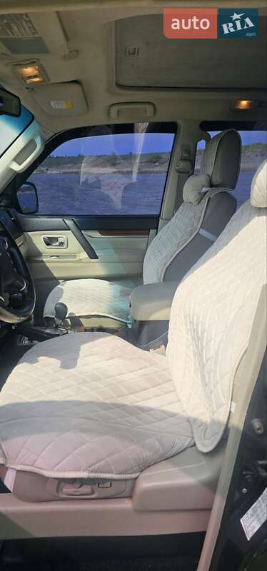 Внедорожник / Кроссовер Mitsubishi Pajero Wagon 2007 в Чугуеве фото 17 Внедорожник / Кроссовер Mitsubishi Pajero Wagon 2007 в Чугуеве