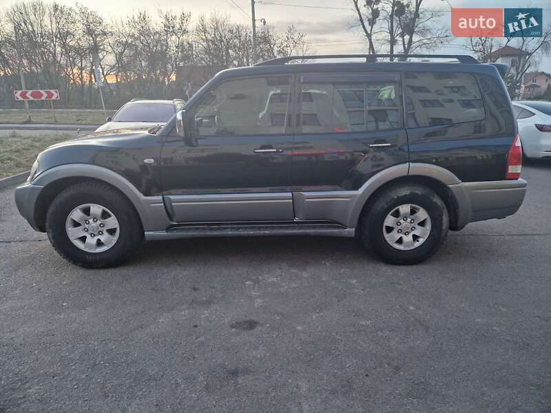 Внедорожник / Кроссовер Mitsubishi Pajero Wagon 2006 в Ровно