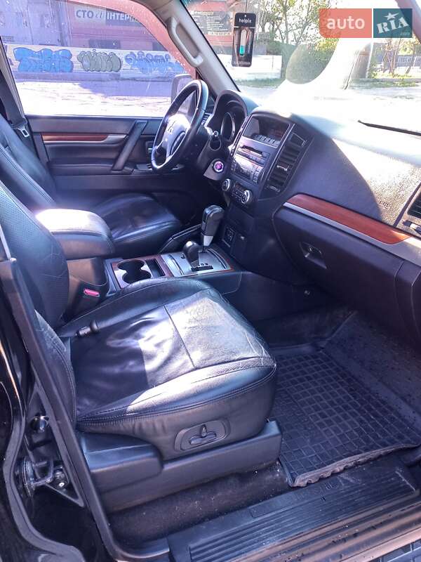 Внедорожник / Кроссовер Mitsubishi Pajero Wagon 2008 в Тернополе