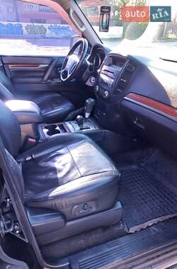Внедорожник / Кроссовер Mitsubishi Pajero Wagon 2008 в 