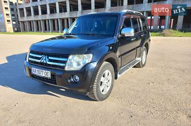 Внедорожник / Кроссовер Mitsubishi Pajero Wagon 2008 в 